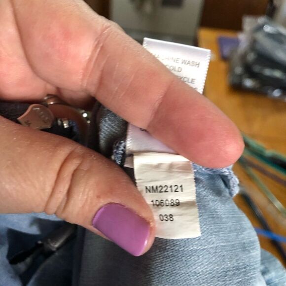 Neiman Marcus Native Embroidered Chambray Sleeveless Mini Dress - 4 - Picture 12 of 12